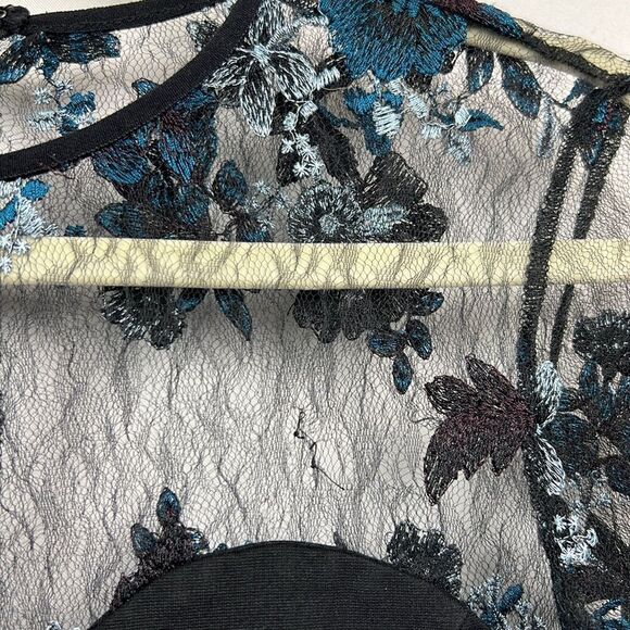 Amanda uprichard black romper with lace and embroidery -repaired size medium - Picture 9 of 11